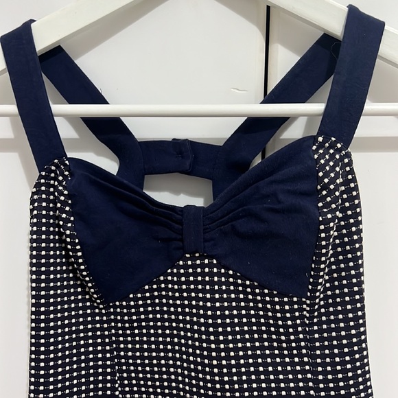 Urban Outfitters Women's Short Sleeve Tank Top - Picture 2 of 6